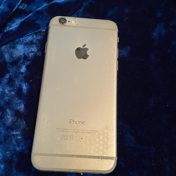 iPhone 4 - Picture 7 of 8